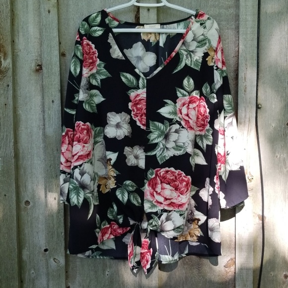 Oddi Tops - Oddi Blouse Size 2xl